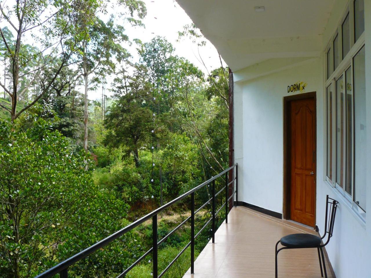 White House Riverside Retreat Nallathanniya ภายนอก รูปภาพ